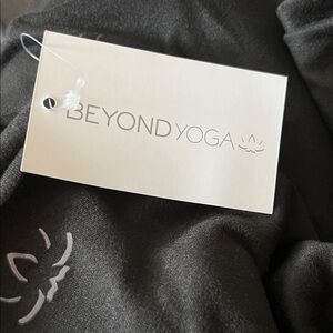 Beyond Yoga Black Pocket Infinity Scarf